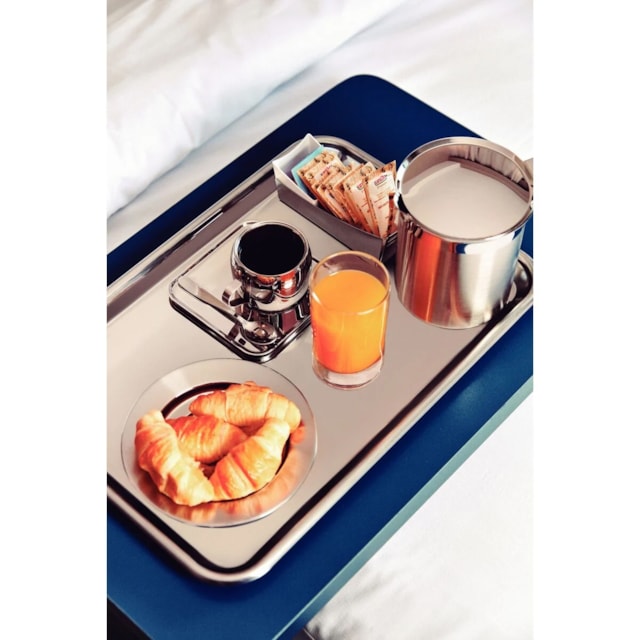 Bandeja Retangular Tramontina Buena em Aço Inox Bandeja Retangular Tramontina Buena em Aço Inox