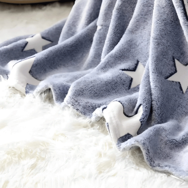 Cobertor Brilha no Escuro Estrelinhas KaBaby Cobertor Brilha no Escuro Estrelinhas KaBaby