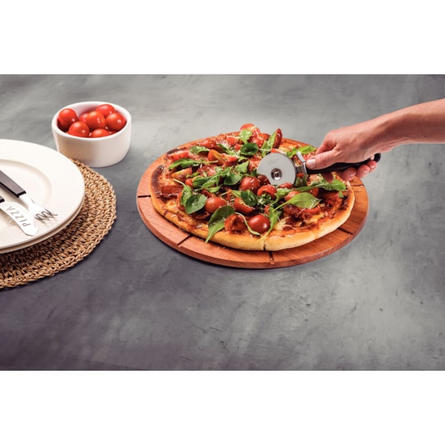 Cortador para Pizza Tramontina Utilitá Preto em Aço Inox Cortador para Pizza Tramontina Utilitá Preto em Aço Inox