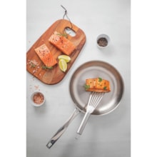 Frigideira Tramontina Grano em Aço Inox com Corpo Triplo e Cabo Frigideira Tramontina Grano em Aço Inox com Corpo Triplo e Cabo