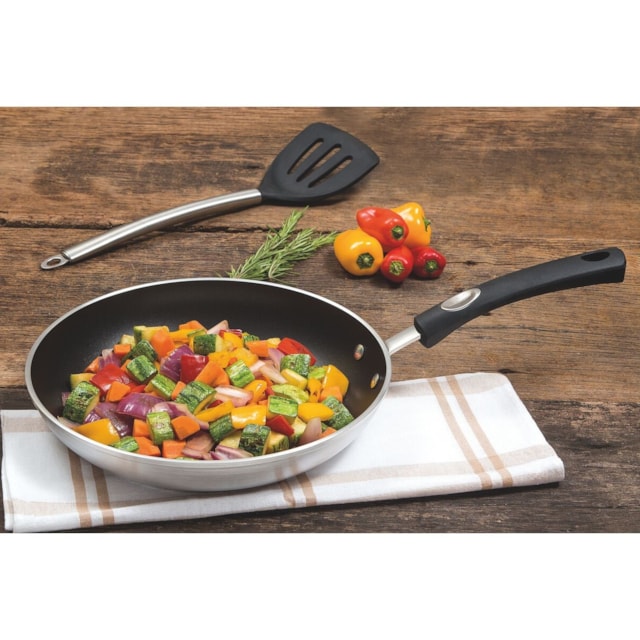 Frigideira Tramontina Profissional em Alumínio Antiaderente Starflon Premium com Acabamento Externo Lixado 20cm Frigideira Tramontina Profissional em Alumínio Antiaderente Starflon Premium com Acabamento Externo Lixado 20cm