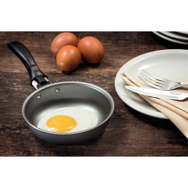 Frigideira Tramontina Turim em Alumínio Antiaderente e Cabo Baquelite Chumbo 13 cm Frigideira Tramontina Turim em Alumínio Antiaderente e Cabo Baquelite Chumbo 13 cm