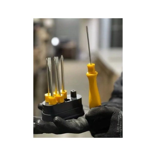 Jogo de Chaves de Fenda com Pontas Intercambiáveis 6 Peças - TRAMONTINA Jogo de Chaves de Fenda com Pontas Intercambiáveis 6 Peças - TRAMONTINA