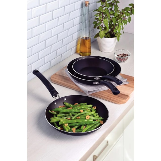 Jogo de Frigideiras Tramontina em Alumínio 3 Peças Preto Jogo de Frigideiras Tramontina em Alumínio 3 Peças Preto