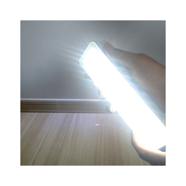 Luminária de Emergência Bat 4W 60 LEDS 6500K Branca - DILUX Luminária de Emergência Bat 4W 60 LEDS 6500K Branca - DILUX