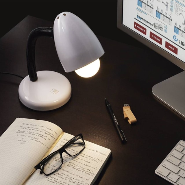 Luminária de Mesa com Entrada E27 Branca - LIEGE Luminária de Mesa com Entrada E27 Branca - LIEGE