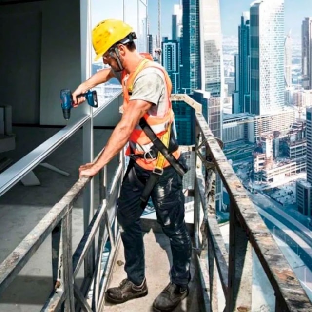 Parafusadeira Furadeira GSB 180 LI com Baterias - BOSCH Parafusadeira Furadeira GSB 180 LI com Baterias - BOSCH