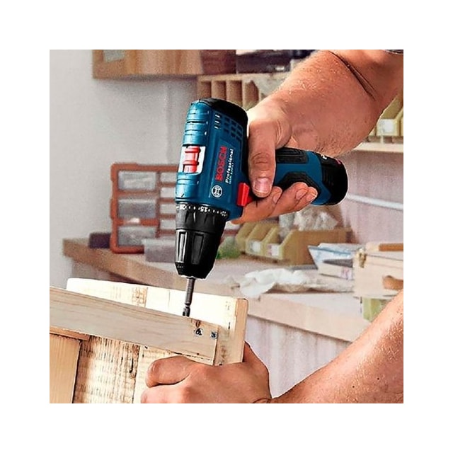 Parafusadeira Furadeira GSR 120-LI 12V 1 Bateria e Maleta - Bosch  