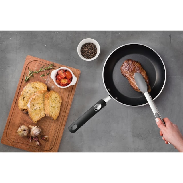 Pegador Multiuso Tramontina Moldê em Silicone Cinza e Aço Inox 29 cm Pegador Multiuso Tramontina Moldê em Silicone Cinza e Aço Inox 29 cm